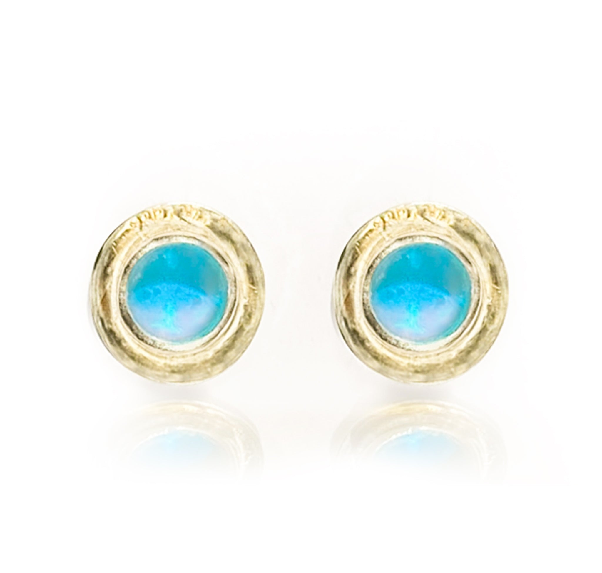 Chromatic Studs
